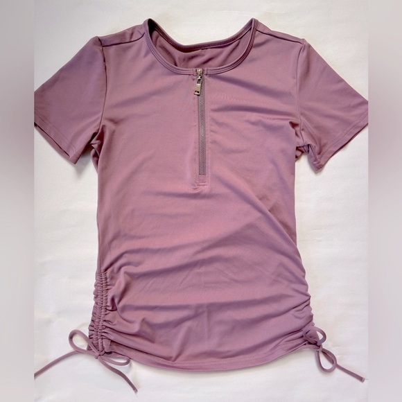 Tops - Pink Nylon Zip Up Top EUC Half Zip Short Sleeve Active Scuba Dri-Fit